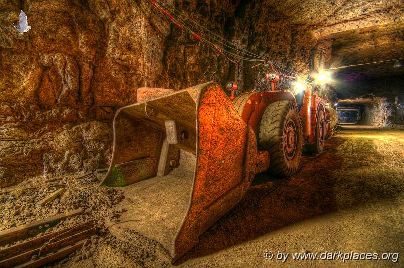 DSC08327_8_tonemapped.jpg